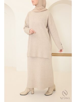 Ensemble tunique longue et jupe beige en maille tissée, style cosy chic